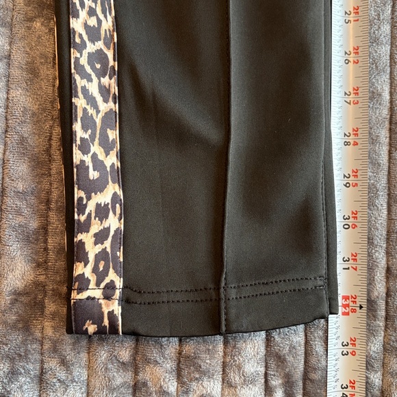 Pam & Gela Leopard Stripe Cigarette Pant - Picture 15 of 15